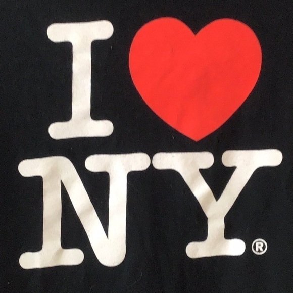I ❤️ NY ( I Love New York) Gildan Black white Red short sleeve t-shirt M/L EUC - Picture 2 of 5